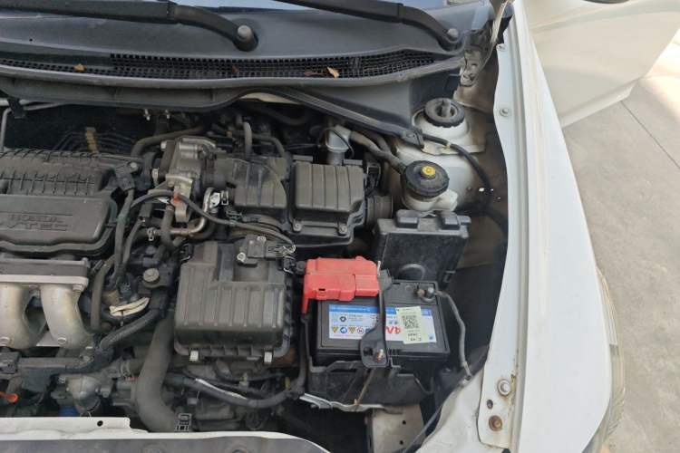 Used Honda City Classic 2014 Style 1.5L Automatic Elite Edition Engine Bay Left