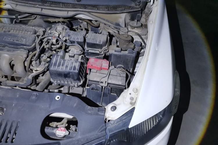 Used Honda City Classic 2014 Style 1.5L Manual Elite Edition Engine Bay Left