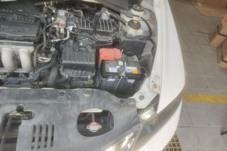 Used Honda City Classic 2014 Style 1.5L Automatic Elite Edition Engine Bay Left