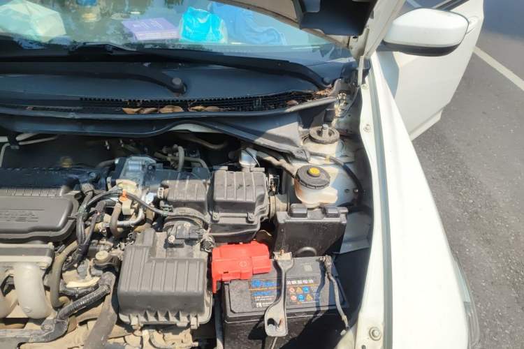 Used Honda City Classic 2014 Style 1.5L Automatic Elite Edition Engine Bay Left