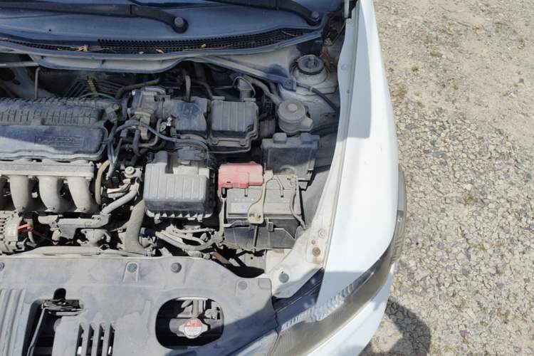 Used Honda City Classic 2014 Style 1.5L Automatic Elite Edition Engine Bay Left