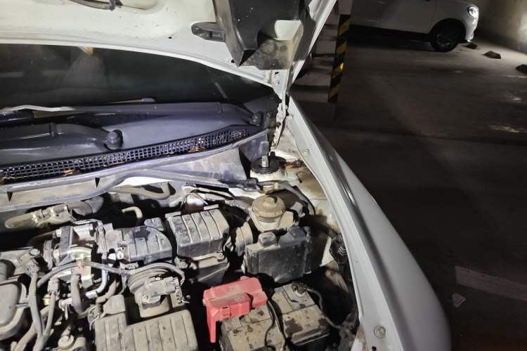 Used Honda City Classic 2014 Style 1.5L Manual Elite Edition Engine Bay Left