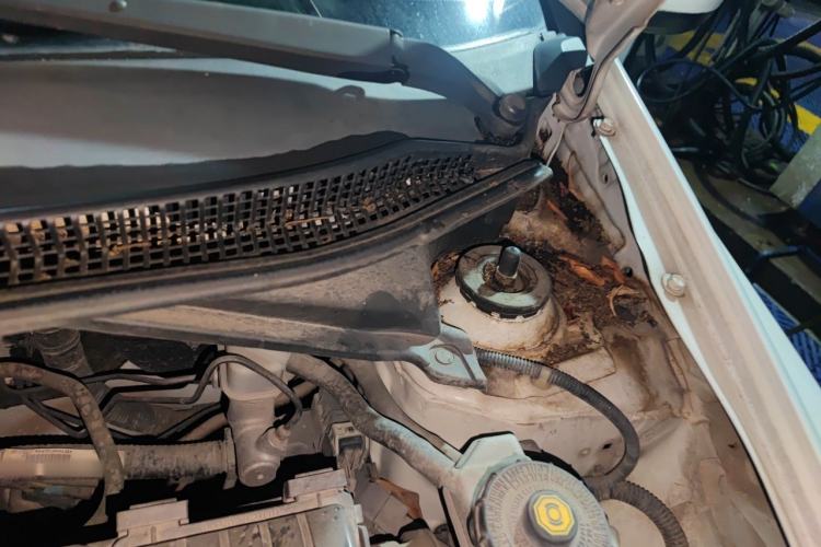 Used Honda City Classic 2014 Style 1.5L Automatic Elite Edition Engine Bay Left