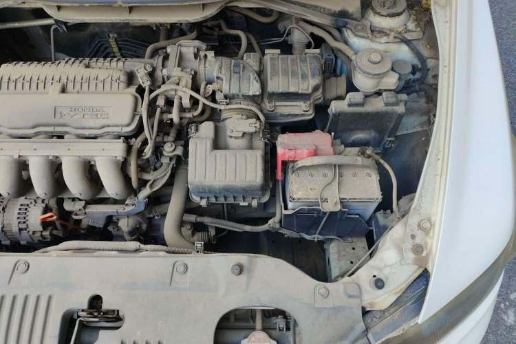 Used Honda City Classic 2014 Style 1.5L Manual Elite Edition Engine Bay Left