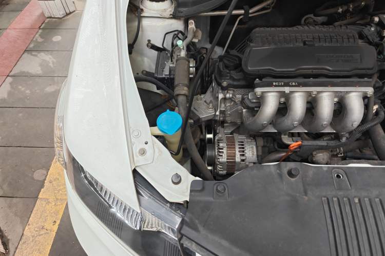 Used Honda City Classic 2014 Style 1.5L Automatic Elite Edition Engine Bay Right