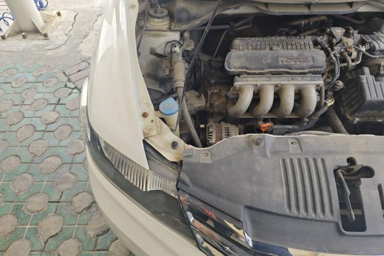 Used Honda City Classic 2014 Style 1.5L Manual Elite Edition Engine Bay Right