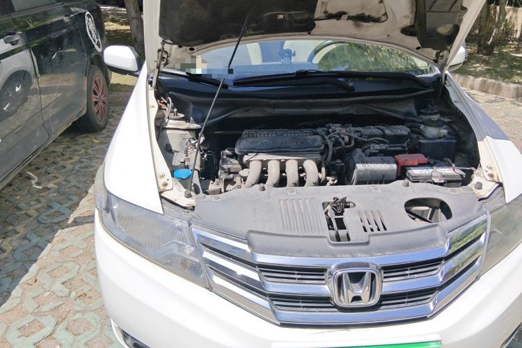 Used Honda City Classic 2014 Style 1.5L Manual Elite Edition Engine Bay Right
