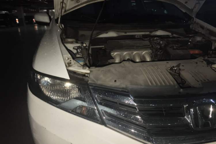 Used Honda City Classic 2014 Style 1.5L Automatic Elite Edition Engine Bay Right