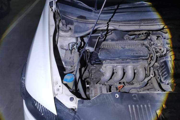 Used Honda City Classic 2014 Style 1.5L Manual Elite Edition Engine Bay Right