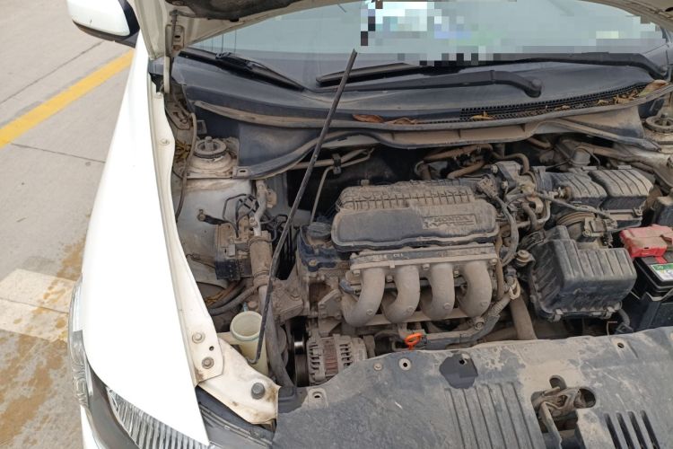 Used Honda City Classic 2014 Style 1.5L Manual Elite Edition Engine Bay Right