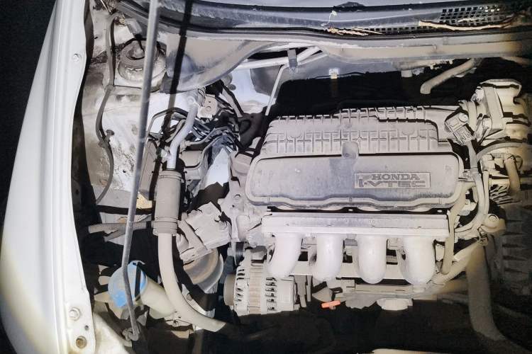 Used Honda City Classic 2014 Style 1.5L Manual Elite Edition Engine Bay Right