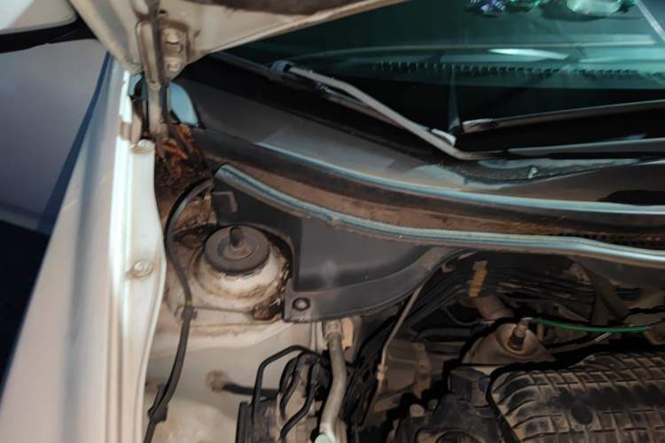 Used Honda City Classic 2014 Style 1.5L Automatic Elite Edition Engine Bay Right