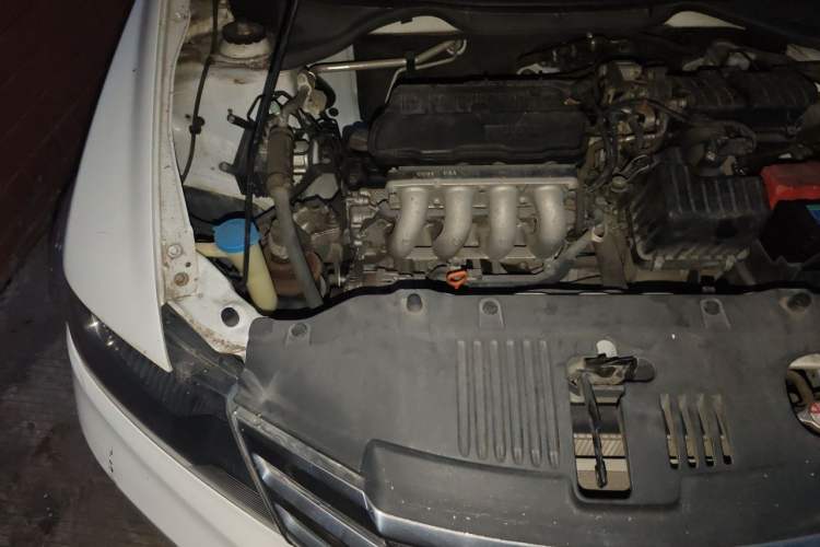 Used Honda City Classic 2014 Style 1.5L Manual Elite Edition Engine Bay Right