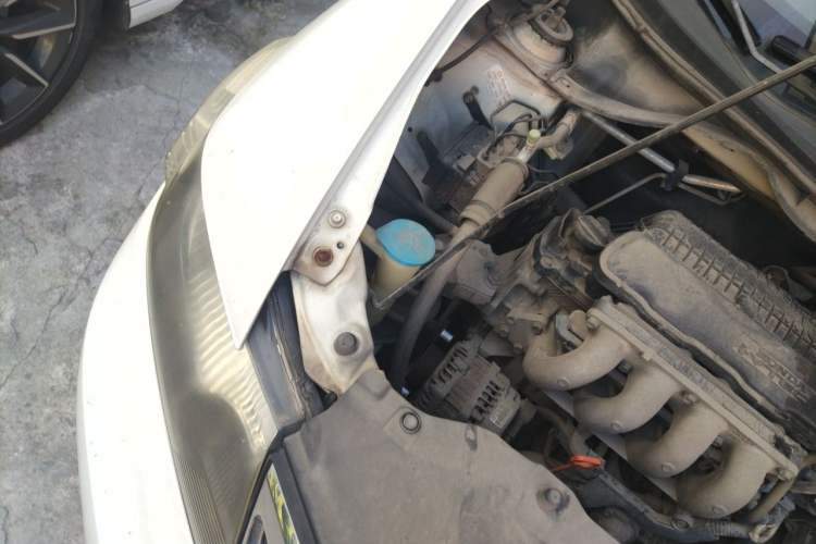 Used Honda City Classic 2014 Style 1.5L Manual Elite Edition Engine Bay Right