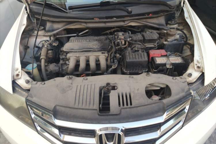 Used Honda City Classic 2014 Style 1.5L Manual Elite Edition Engine Bay