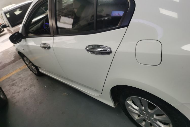 Used Honda City Classic 2014 Style 1.5L Automatic Elite Edition Exterior 3