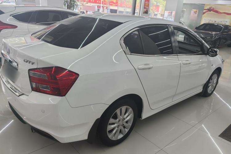 Used Honda City Classic 2014 Style 1.5L Automatic Elite Edition Exterior 5