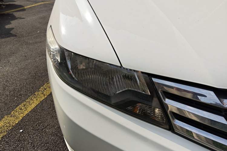 Used Honda City Classic 2014 Style 1.5L Manual Elite Edition Exterior 6