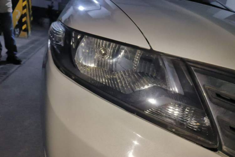 Used Honda City Classic 2014 Style 1.5L Manual Elite Edition Exterior 6