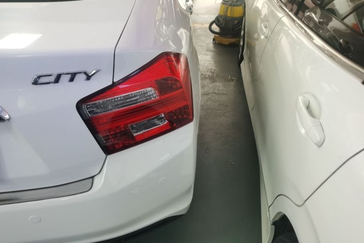 Used Honda City Classic 2014 Style 1.5L Automatic Elite Edition Exterior 6