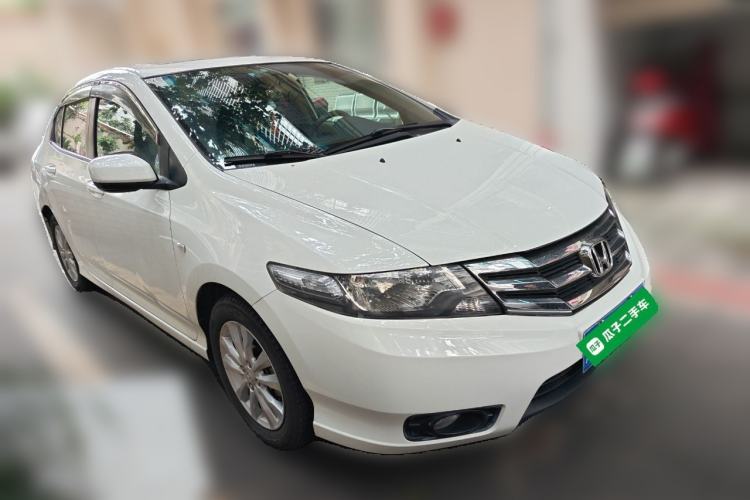 Used Honda City Classic 2014 Style 1.5L Automatic Elite Edition Front Right 45 Deg