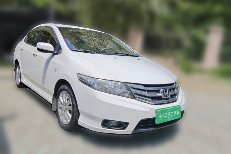 Used Honda City Classic 2014 Style 1.5L Manual Elite Edition Front Right 45 Deg