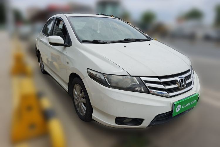 Used Honda City Classic 2014 Style 1.5L Manual Elite Edition Front Right 45 Deg