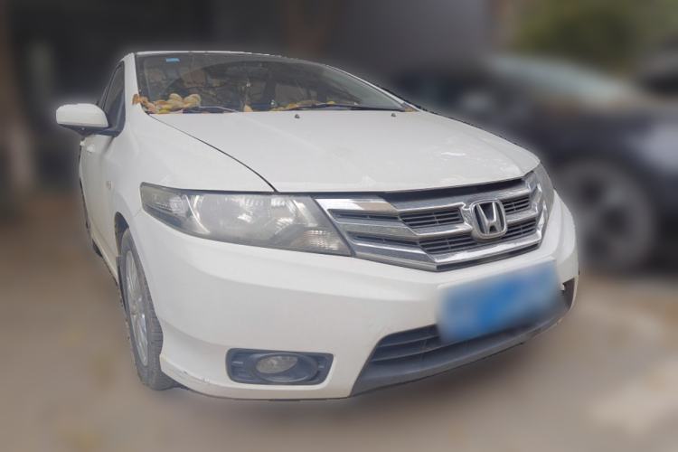 Used Honda City Classic 2014 Style 1.5L Automatic Elite Edition Front Right 45 Deg