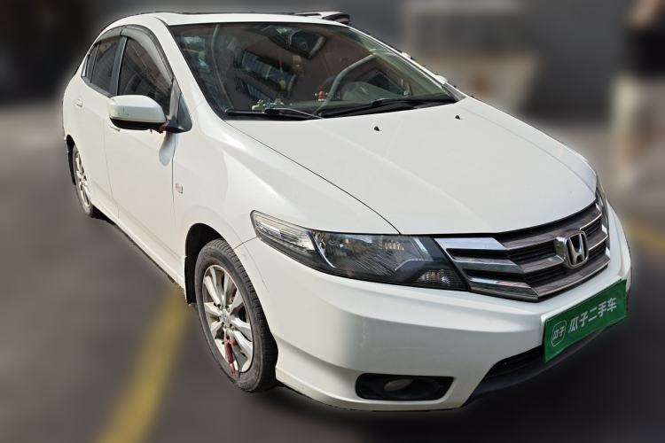 Used Honda City Classic 2014 Style 1.5L Manual Elite Edition Front Right 45 Deg