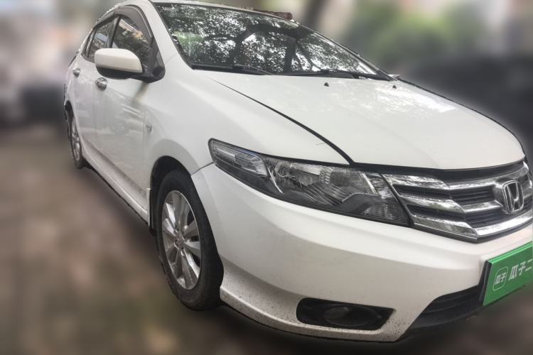Used Honda City Classic 2014 Style 1.5L Manual Elite Edition Front Right 45 Deg