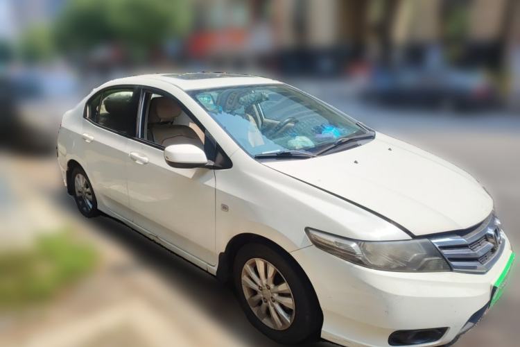 Used Honda City Classic 2014 Style 1.5L Automatic Elite Edition Front Right 45 Deg