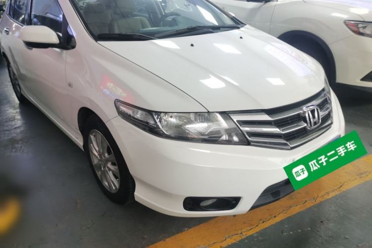 Used Honda City Classic 2014 Style 1.5L Automatic Elite Edition Front Right 45 Deg