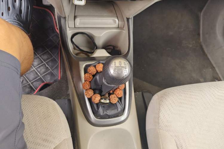 Used Honda City Classic 2014 Style 1.5L Manual Elite Edition Gear Lever