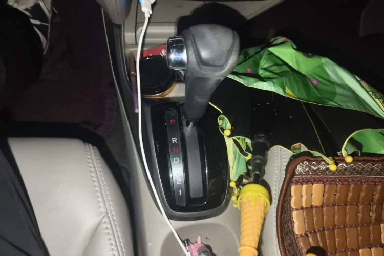 Used Honda City Classic 2014 Style 1.5L Automatic Elite Edition Gear Lever