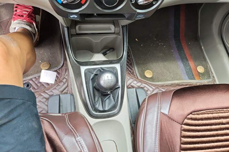 Used Honda City Classic 2014 Style 1.5L Manual Elite Edition Gear Lever