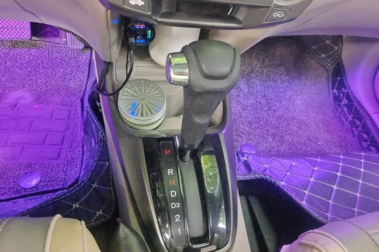 Used Honda City Classic 2014 Style 1.5L Automatic Elite Edition Gear Lever