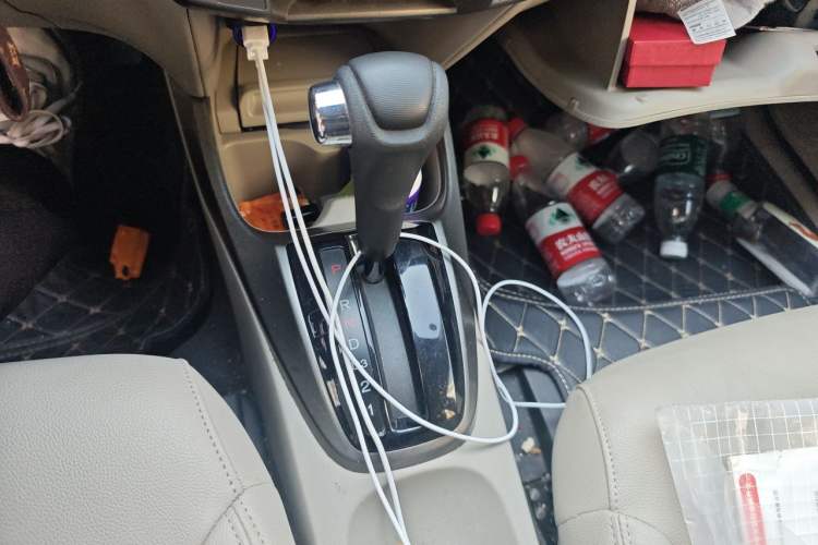 Used Honda City Classic 2014 Style 1.5L Automatic Elite Edition Gear Lever