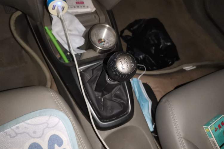 Used Honda City Classic 2014 Style 1.5L Manual Elite Edition Gear Lever