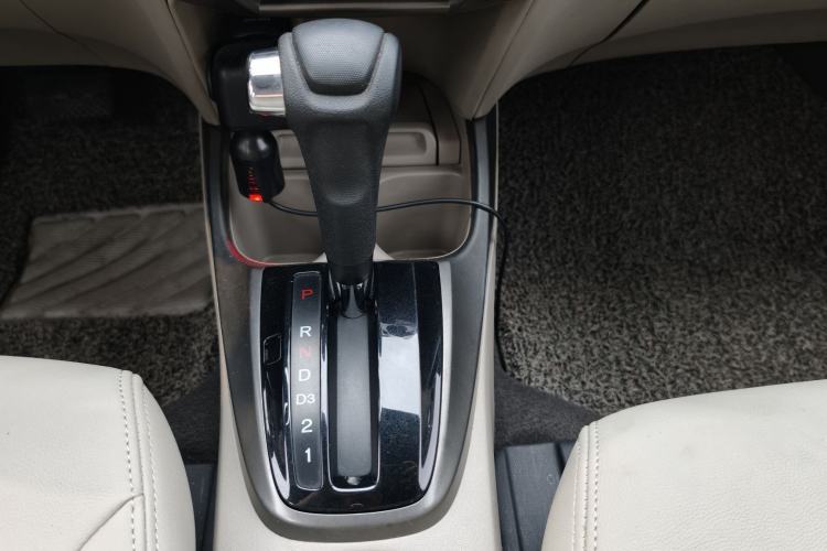 Used Honda City Classic 2014 Style 1.5L Automatic Elite Edition Gear Lever