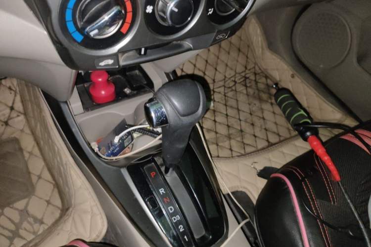 Used Honda City Classic 2014 Style 1.5L Automatic Elite Edition Gear Lever