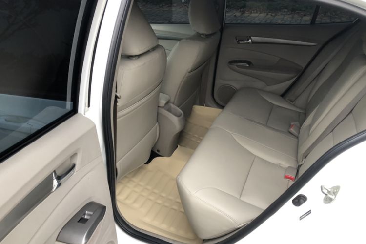 Used Honda City Classic 2014 Style 1.5L Manual Elite Edition Interior 1