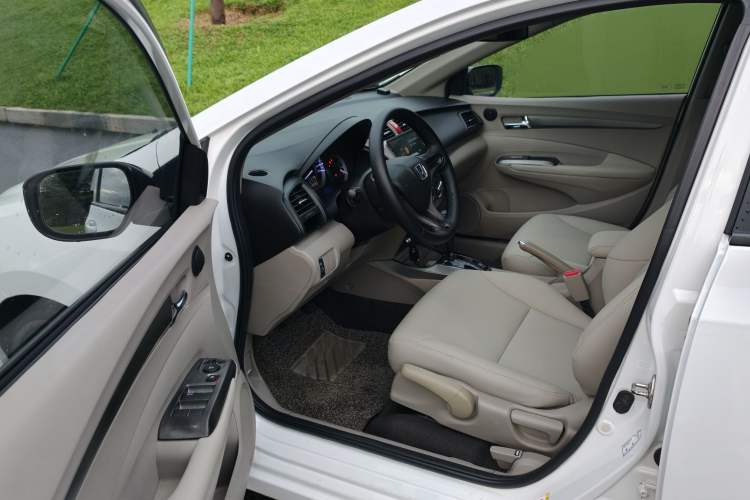 Used Honda City Classic 2014 Style 1.5L Automatic Elite Edition Interior 1