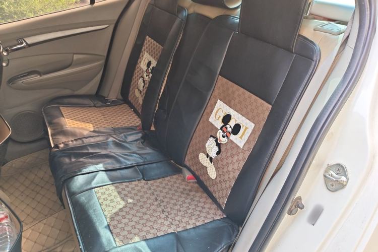 Used Honda City Classic 2014 Style 1.5L Manual Elite Edition Interior 4