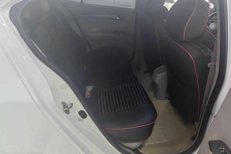 Used Honda City Classic 2014 Style 1.5L Automatic Elite Edition Interior 4