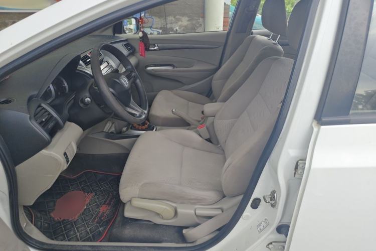 Used Honda City Classic 2014 Style 1.5L Manual Elite Edition Left Front Seat