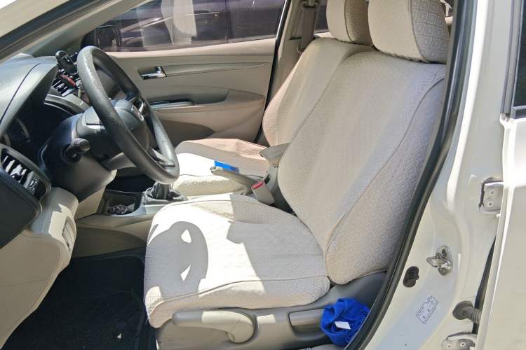 Used Honda City Classic 2014 Style 1.5L Manual Elite Edition Left Front Seat