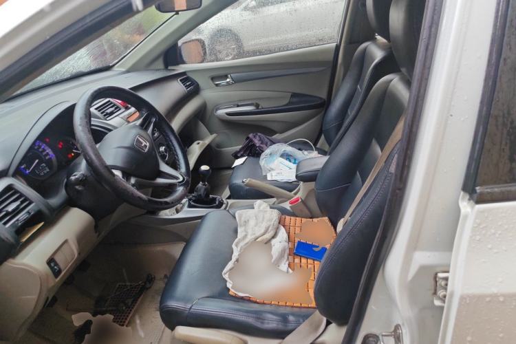 Used Honda City Classic 2014 Style 1.5L Manual Elite Edition Left Front Seat