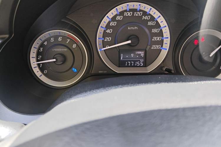 Used Honda City Classic 2014 Style 1.5L Manual Elite Edition Odometer Close Up