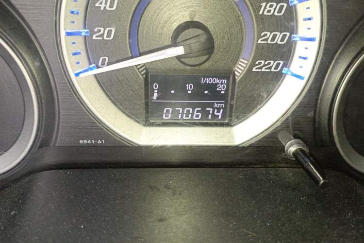 Used Honda City Classic 2014 Style 1.5L Manual Elite Edition Odometer Close Up