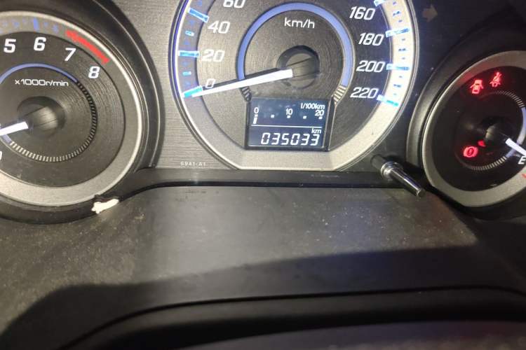 Used Honda City Classic 2014 Style 1.5L Manual Elite Edition Odometer Close Up